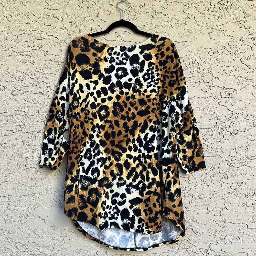 Honeyme Curvy Leopard Blouse